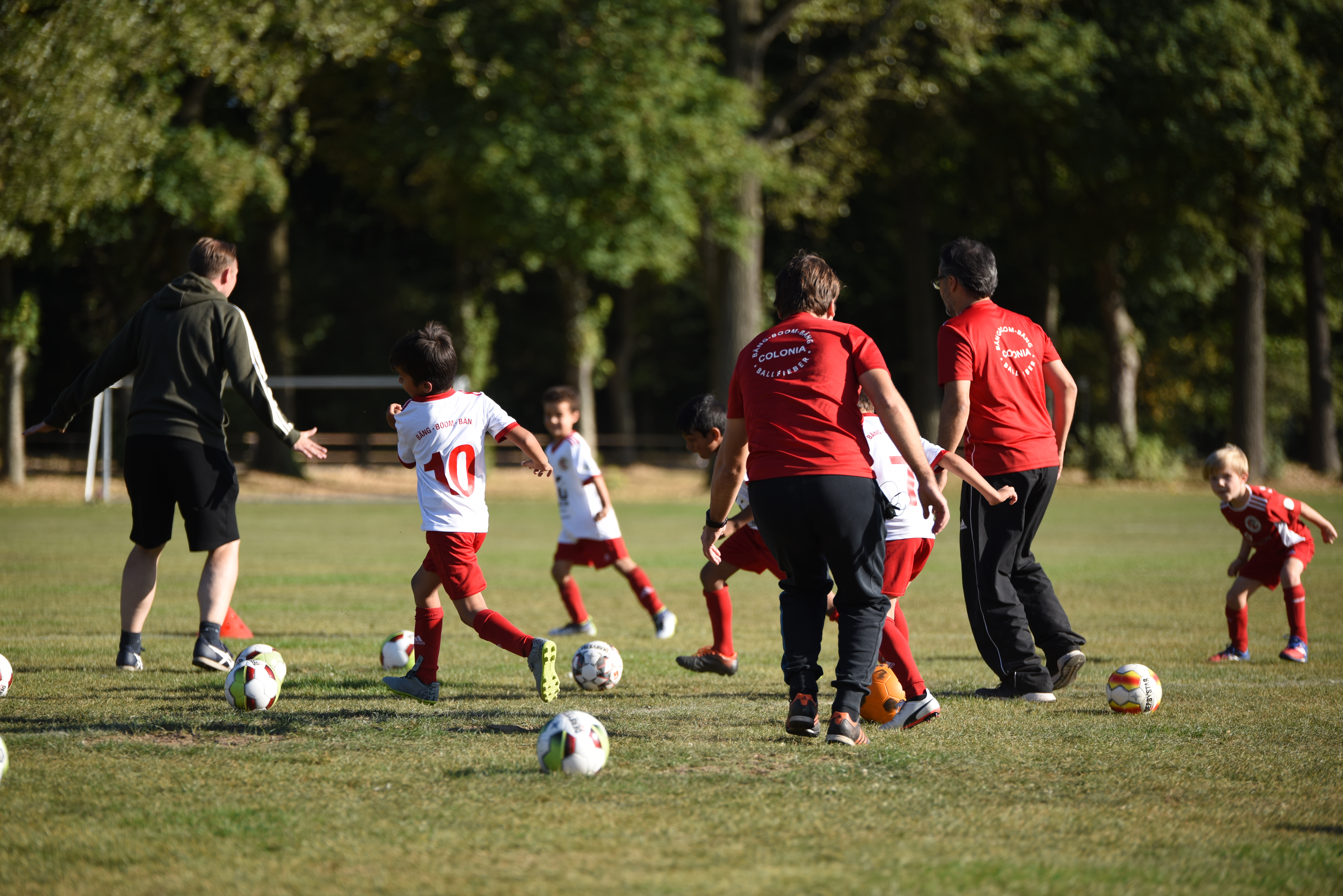 Ballfieber Colonia – Gemeinschaftstraining auf dem Platz